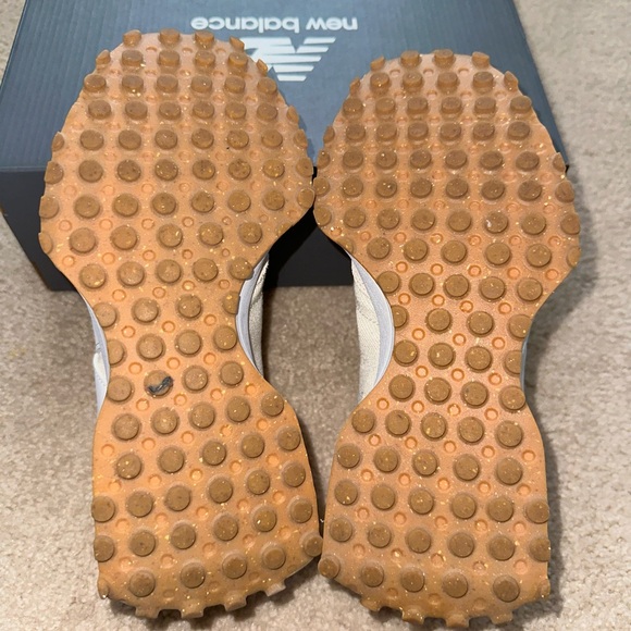 New Balance 327 (Sea Salt/Rust Oxide) Size 8 - Picture 8 of 16